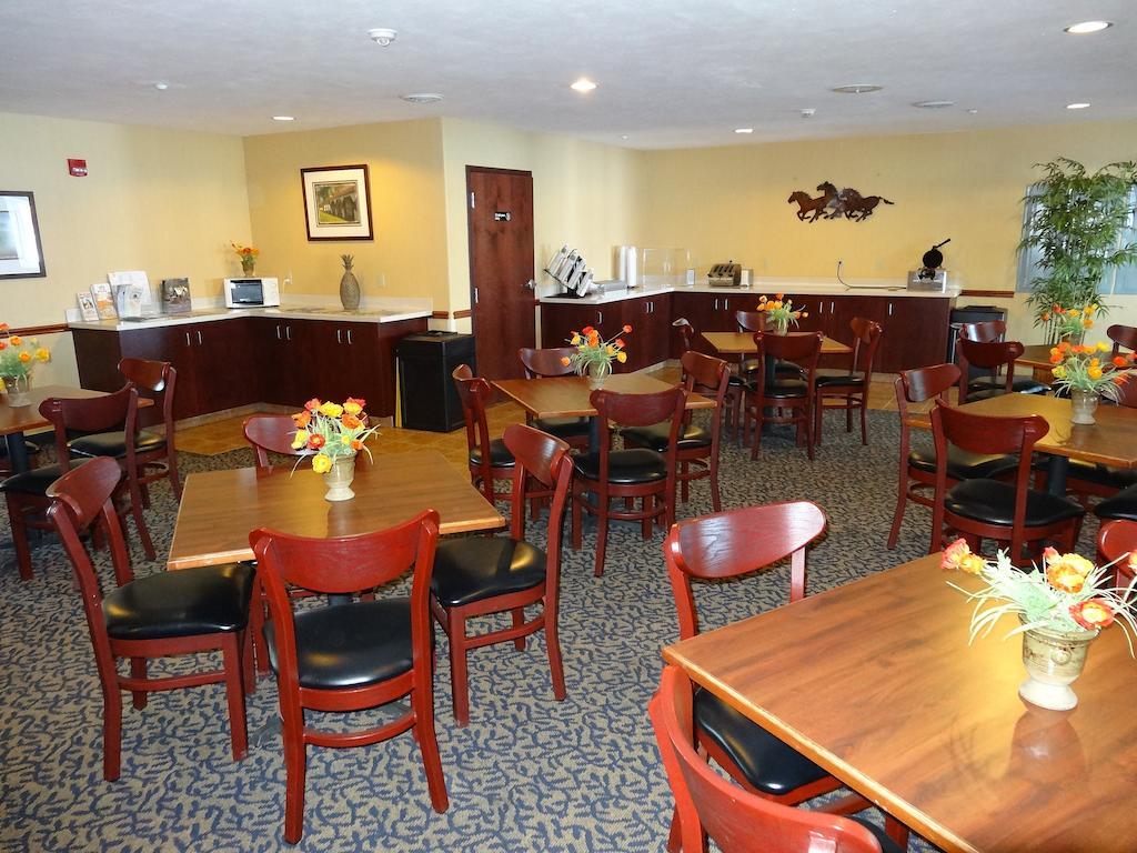 Fairgrounds Inn Du Quoin Esterno foto